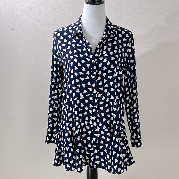11•1•TYLHO Anthropologie long sleeved navy blue with white hearts ruffle size S - Picture 2 of 9